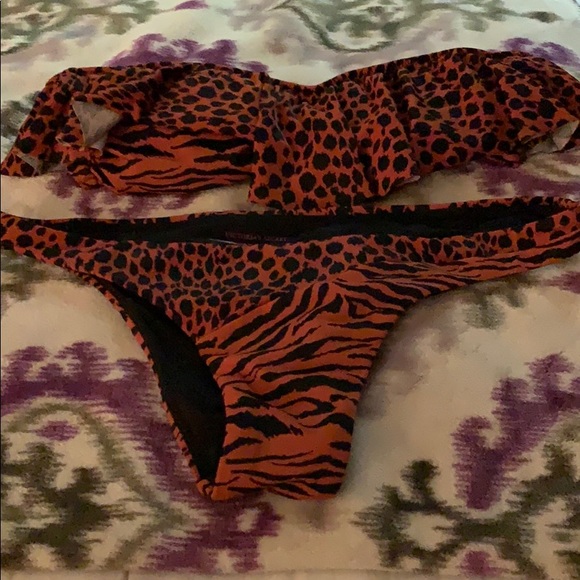 Victoria secret bandou top and bottom swim suit - Picture 1 of 4